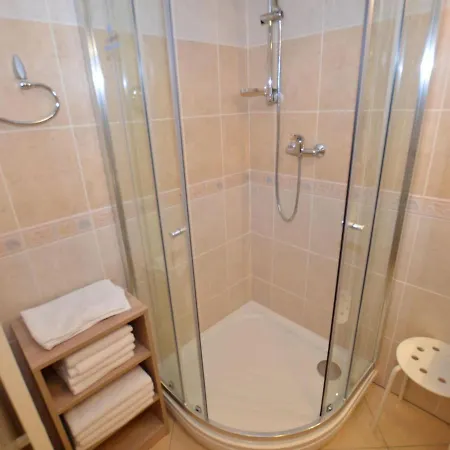 Modish Apartment In Nova Pec Near Lake * Nová Pec