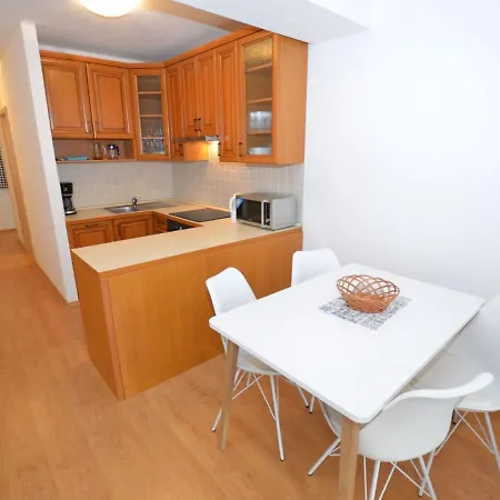Modish Apartment In Nova Pec Near Lake شقة Nová Pec